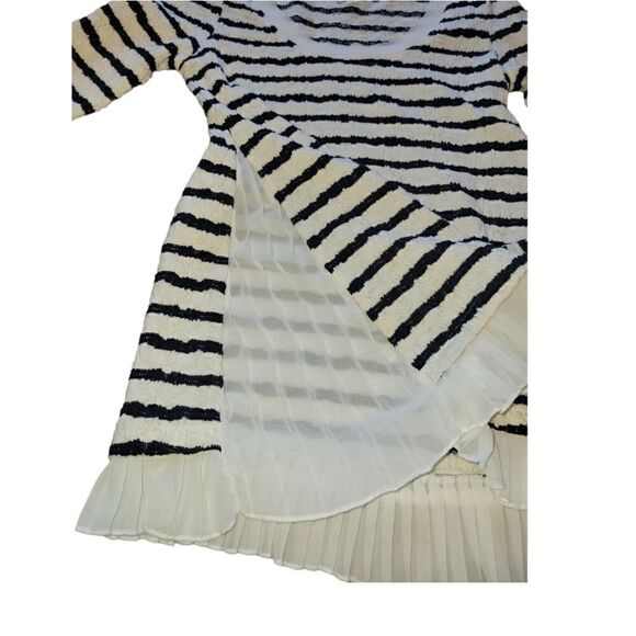 Anthropologie Postage Walkwrite Longsleeve Tee Pleated Inset Navy White  XS - Picture 5 of 11
